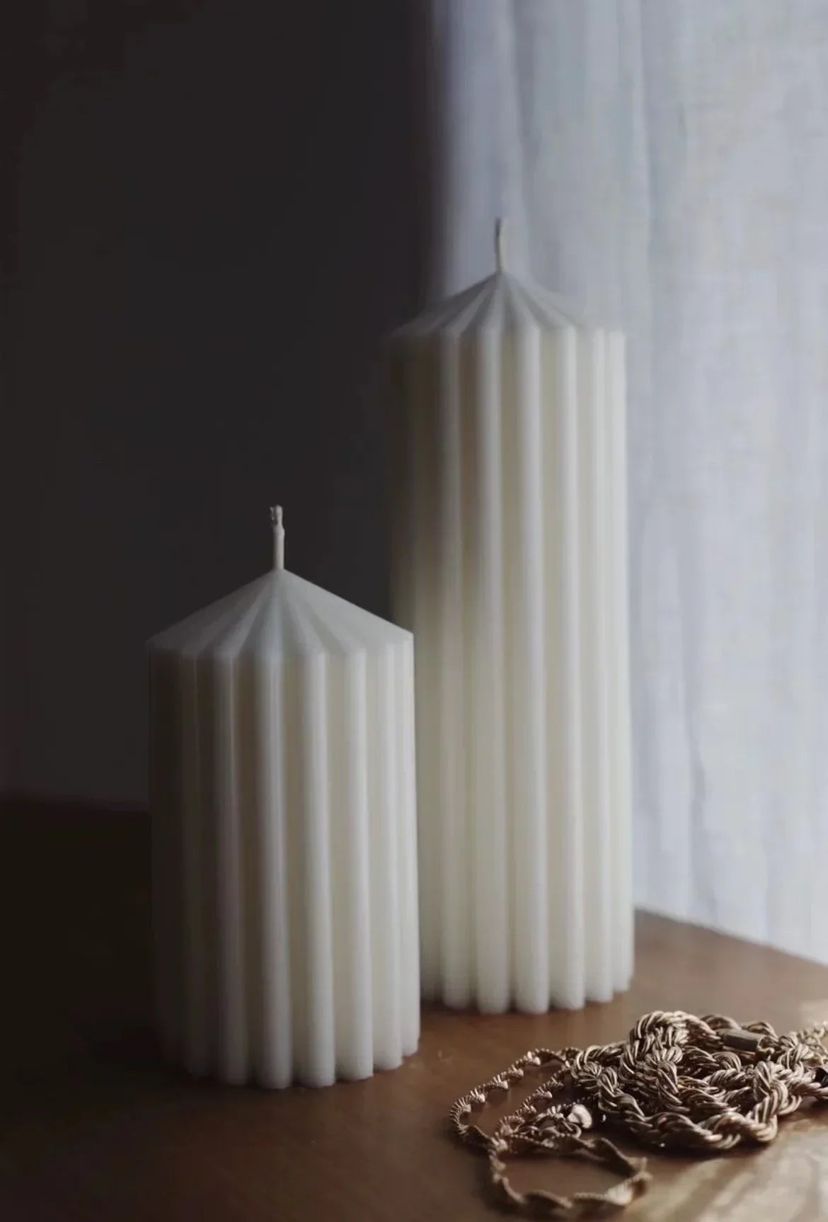 Artisanal Soy Wax Scented Candle in Wooden Vessel