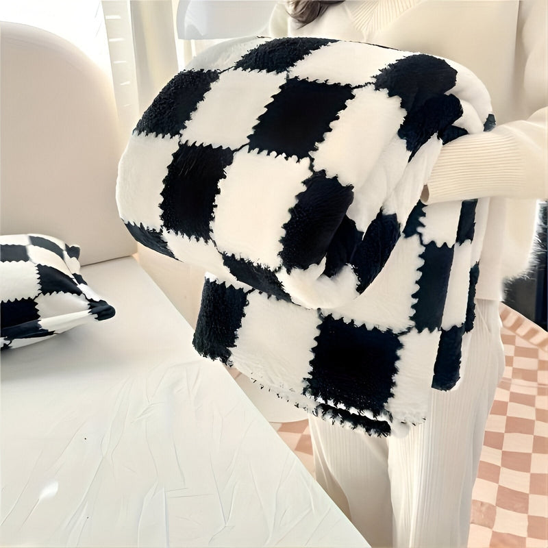 Checked Fleece Throw Blanket for Sofa and Bed