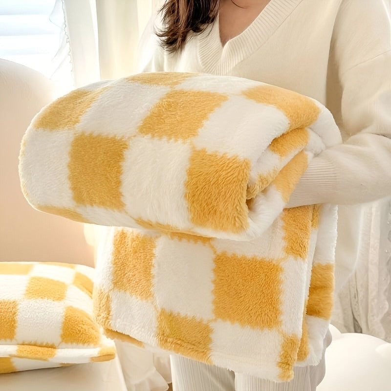 Checked Fleece Throw Blanket for Sofa and Bed