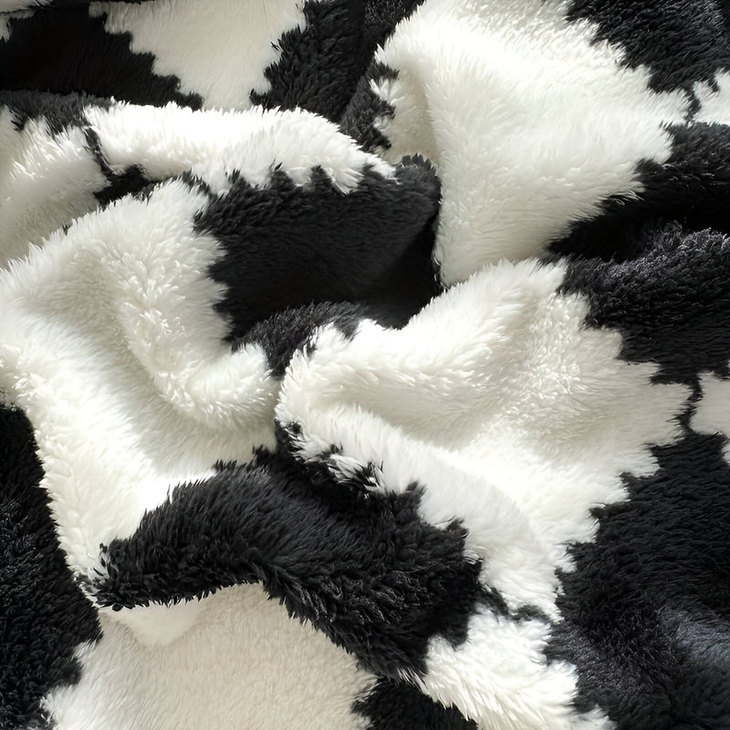 Checked Fleece Throw Blanket for Sofa and Bed