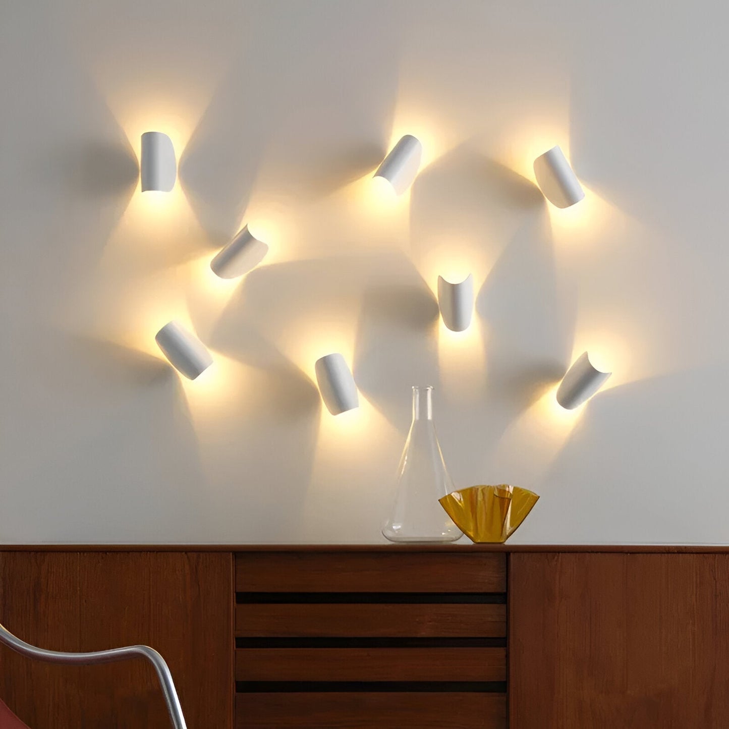 Rotatable Curved Metal Wall Light with Warm White LED