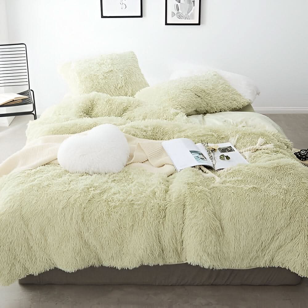 Plush Fleece All-Season Bedding Set with Duvet Cover and Pillowcases