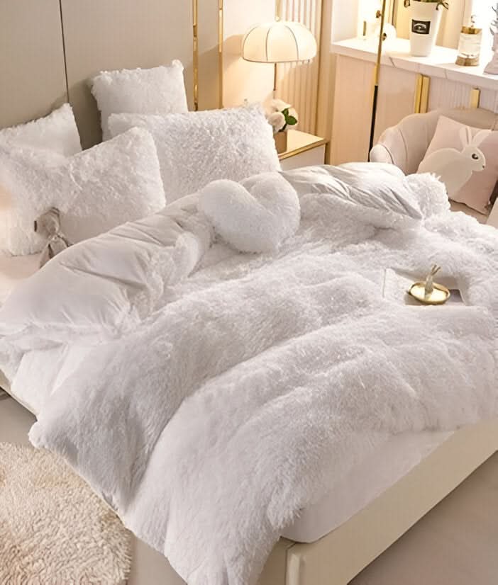 Plush Fleece Bedding Set with Duvet Cover and Pillowcases
