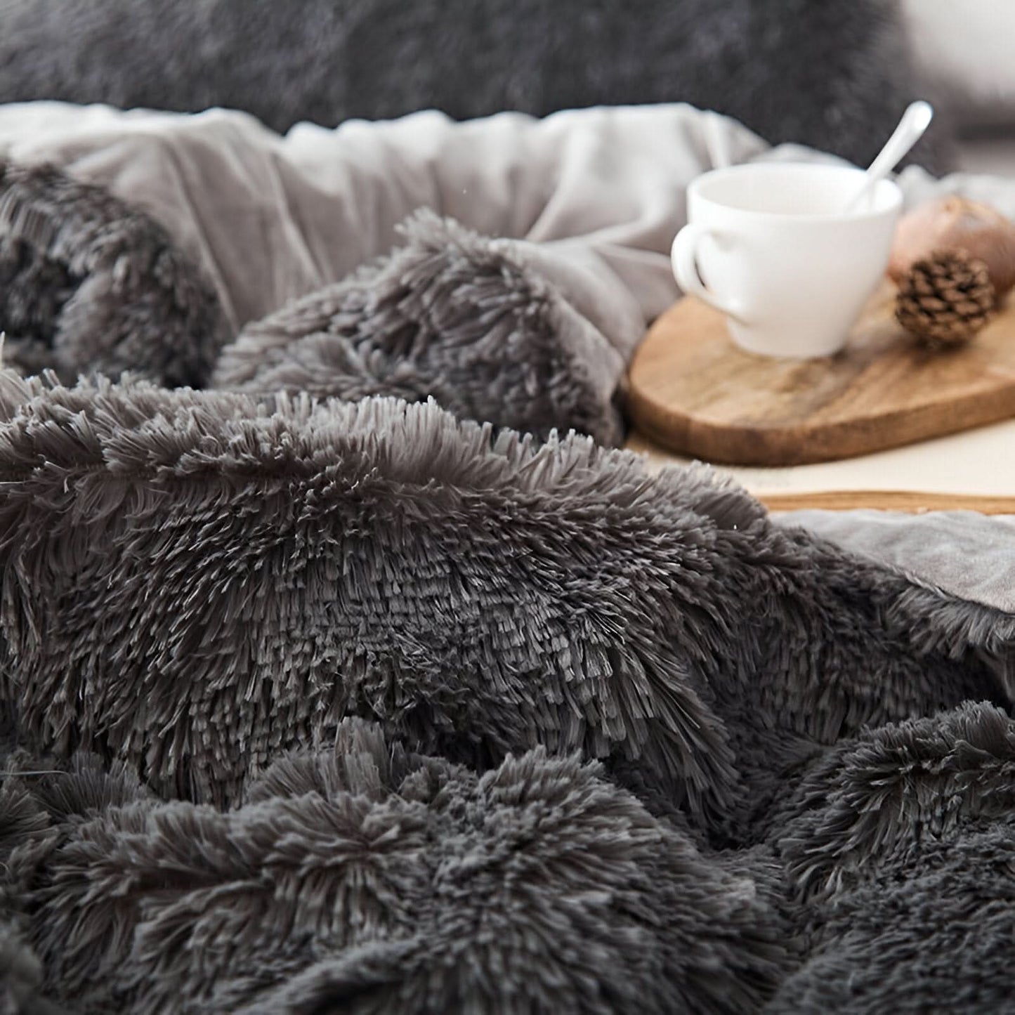 Plush Fleece All-Season Bedding Set with Duvet Cover and Pillowcases