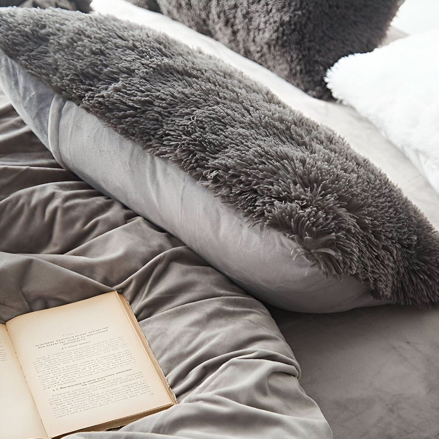 Plush Fleece All-Season Bedding Set with Duvet Cover and Pillowcases