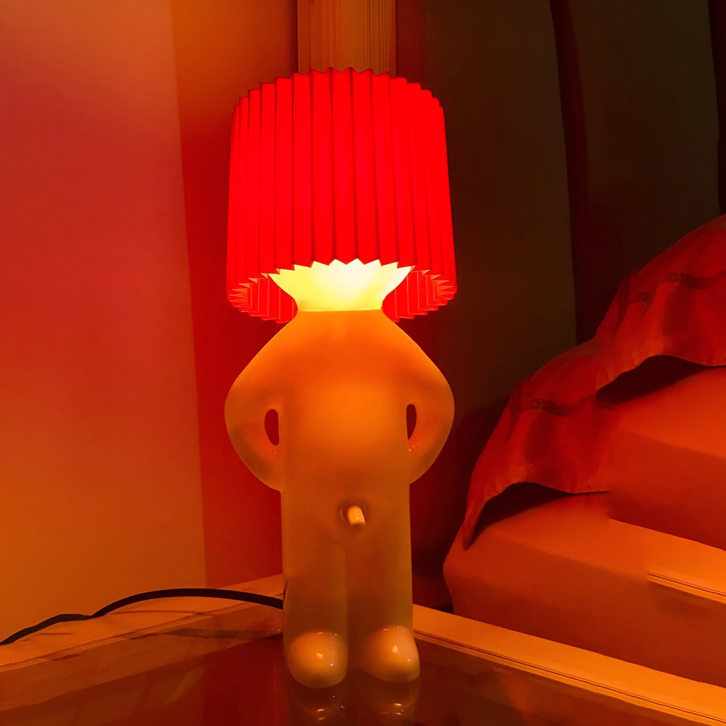 Creative LED Table Lamp - Shy Boy Design for Cozy Ambiance