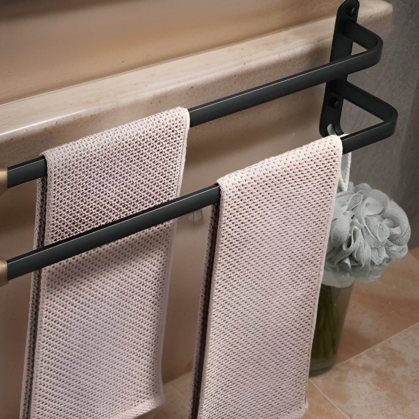 Modern Aluminum Wall-Mounted Towel Rack with 3 Levels