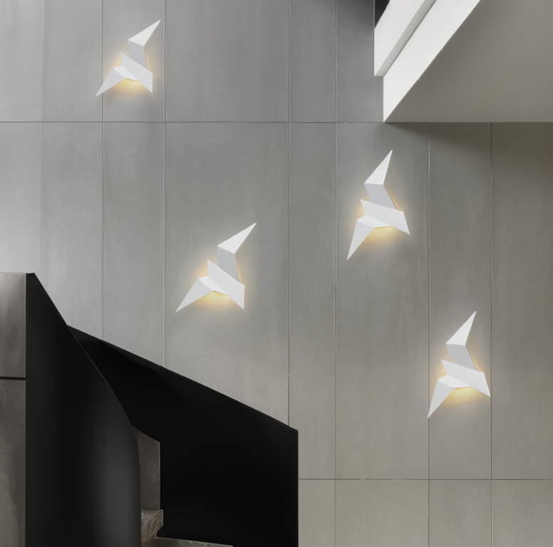 Geometric Origami Bird Wall Light - Japanese Style Metal Lamp