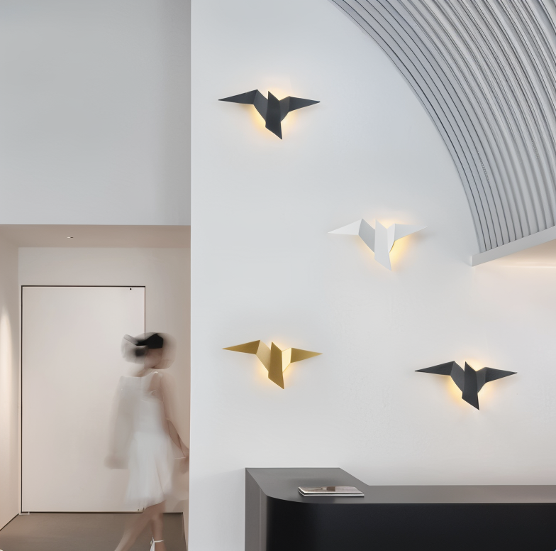 Geometric Origami Bird Wall Light - Japanese Style Metal Lamp
