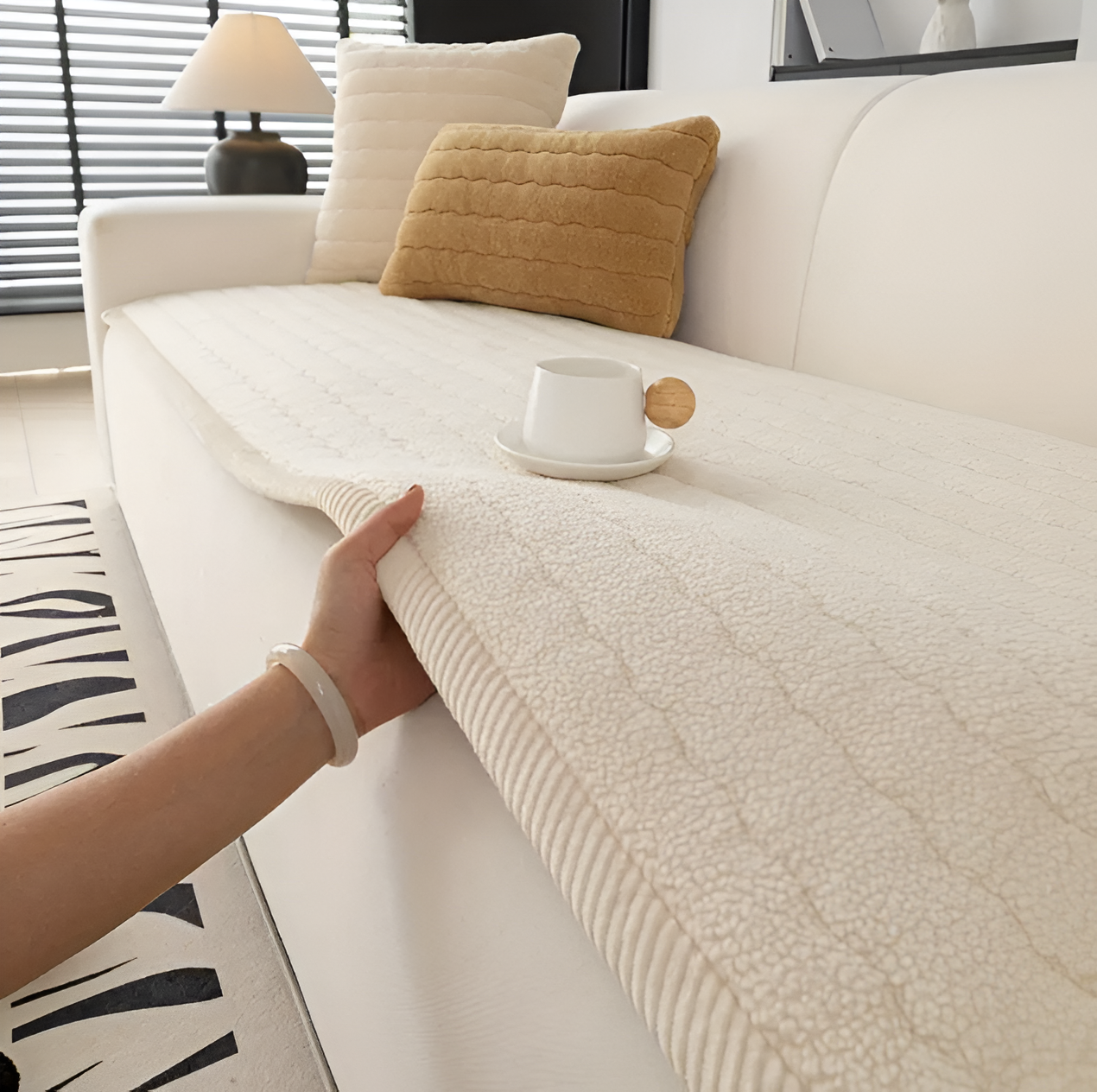 Non-Slip Pet-Friendly Polyester Sofa Cover