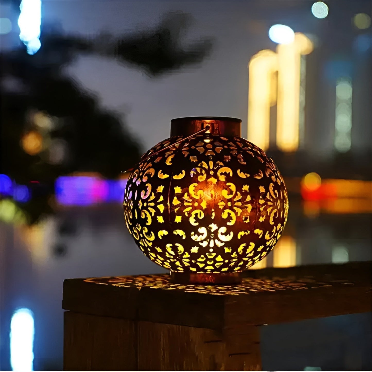 Vintage Solar-Powered Outdoor Light - Waterproof Garden Lantern