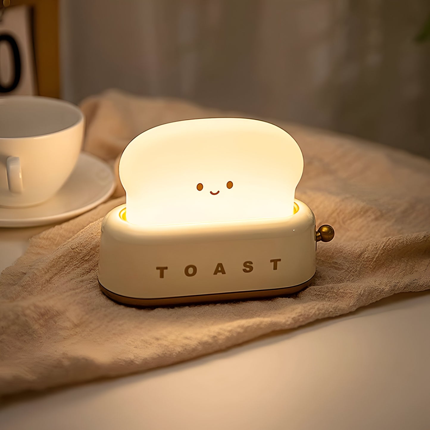 Toaster-Shaped Portable Table Lamp with Dimmable LED and USB Charging Port