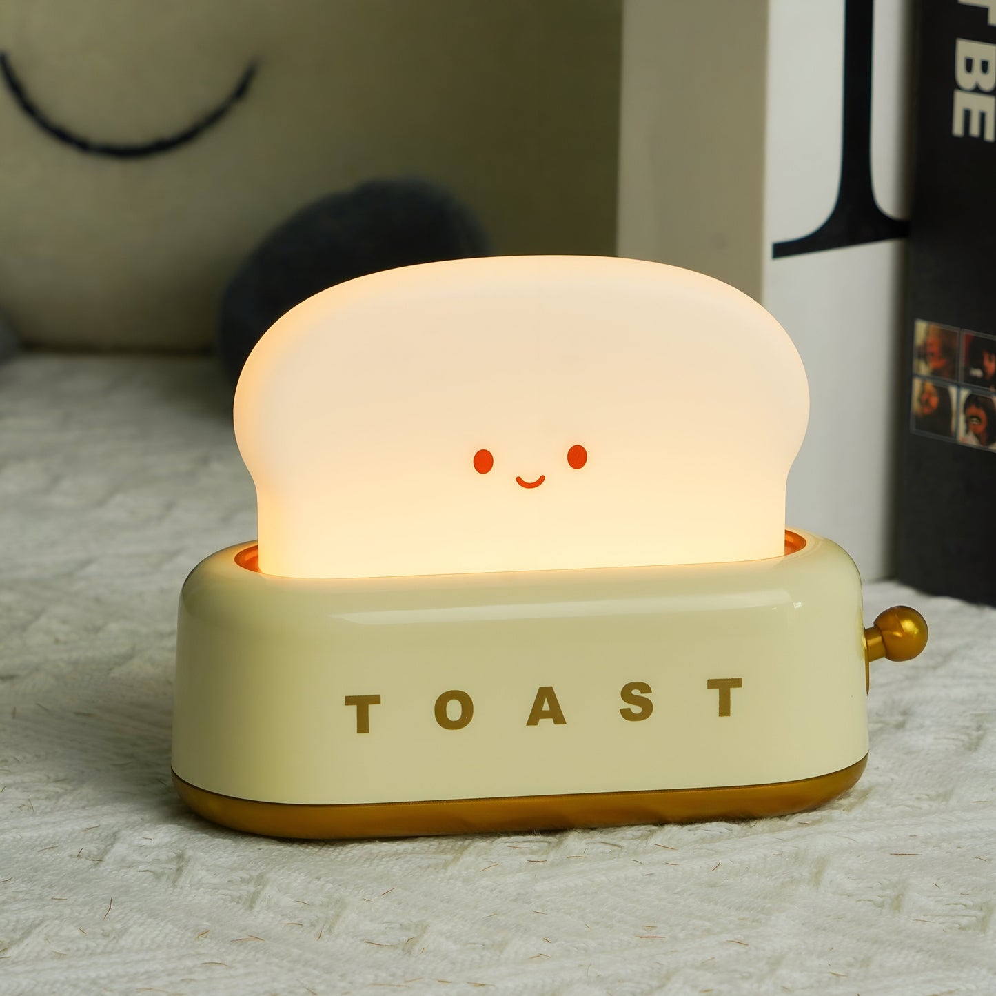 Toaster-Shaped Portable Table Lamp with Dimmable LED and USB Charging Port