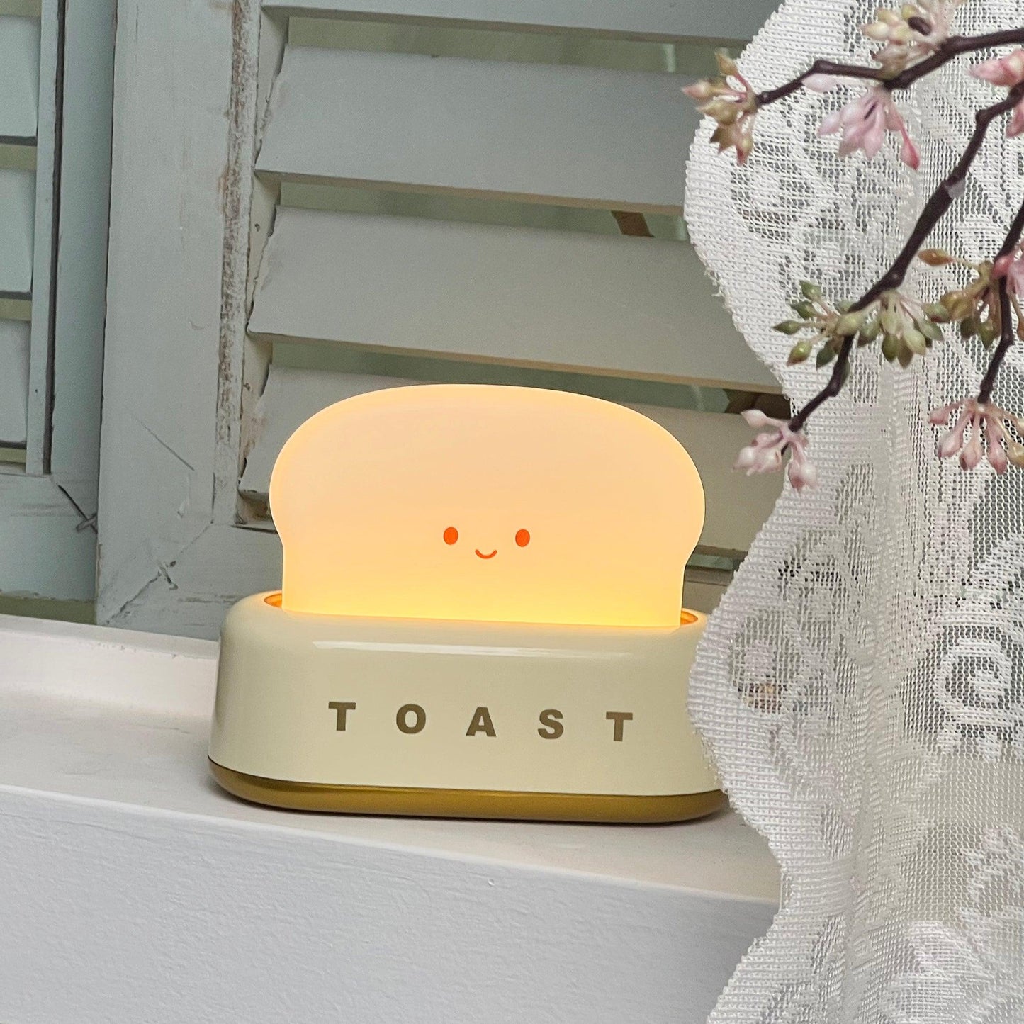 Toaster-Shaped Portable Table Lamp with Dimmable LED and USB Charging Port