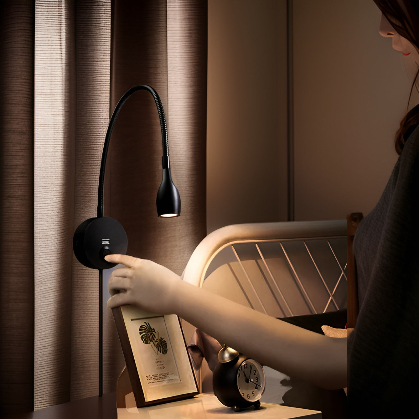 Swan-Neck Touch Control Wall Lamp with USB Charger