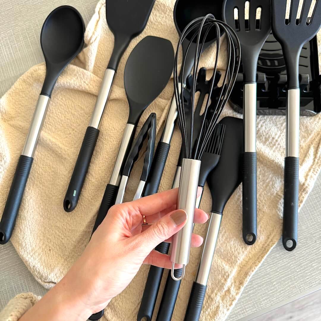 12-Piece Silicone Kitchen Utensil Set with Storage Bucket