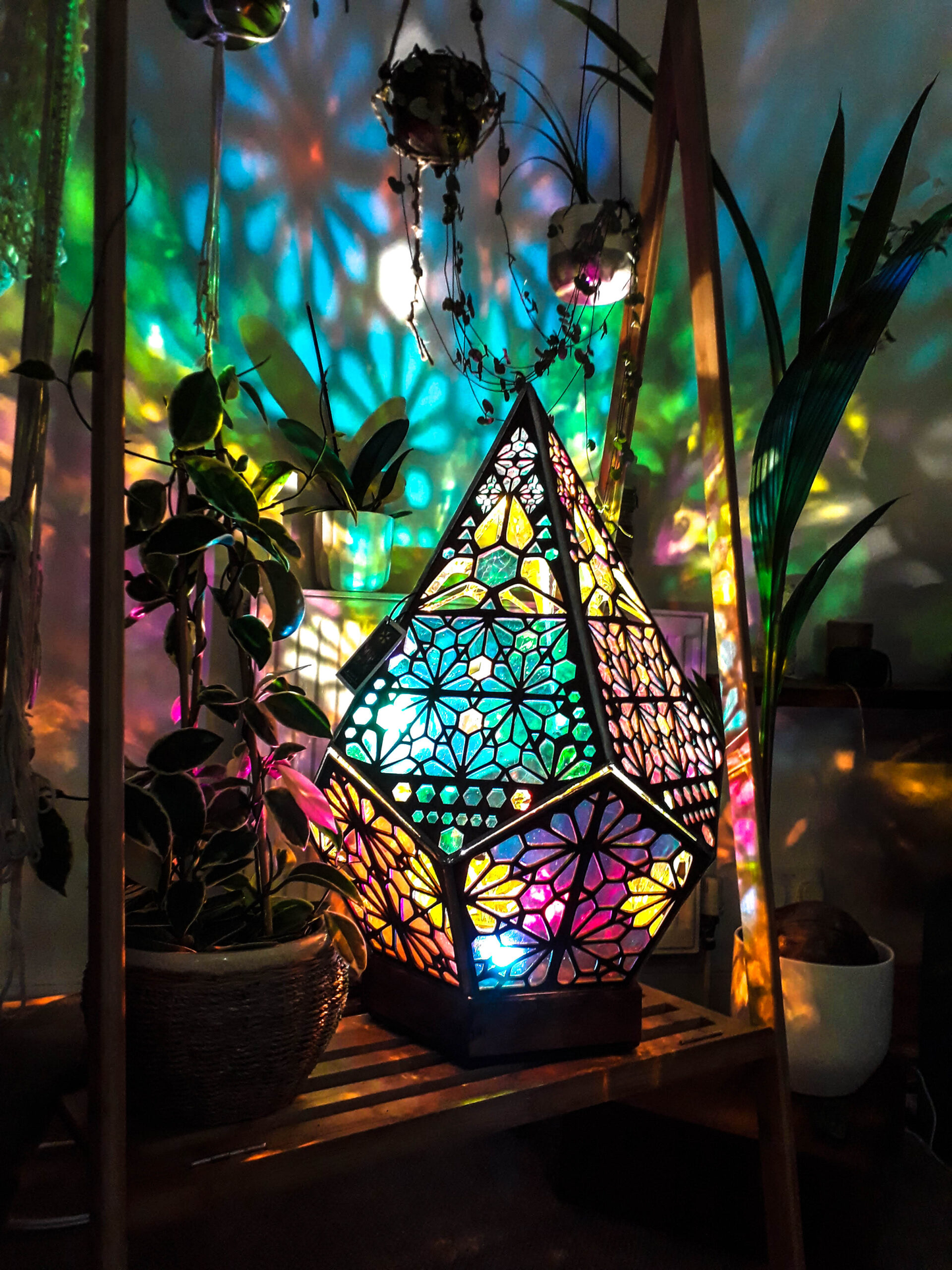 LED Table Lamp with Starry Sky Effect and Color Changing Feature
