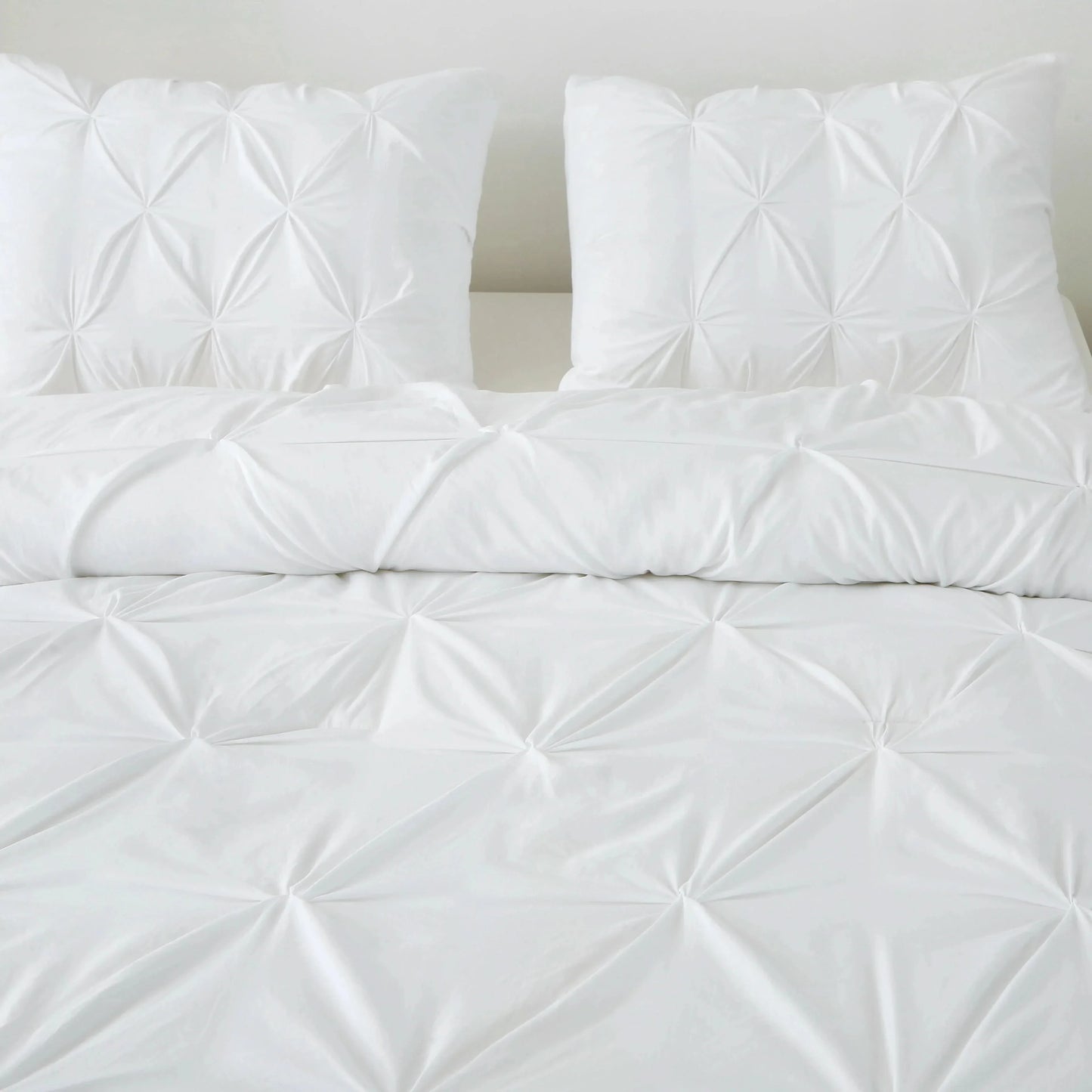 Luxurious 100% Cotton Jacquard Duvet Cover Set with Pillowcases