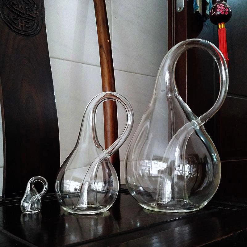 Unique Small Glass Bottle with Absorption Mechanism