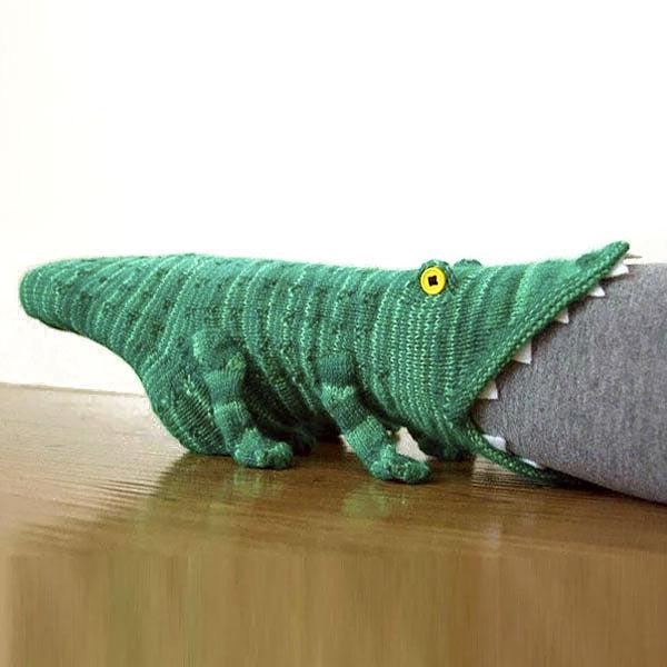 Crochet Crocodile Bite Slippers for Adults and Kids