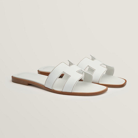 Comfortable Women’s Leather Flat Sandals with Adjustable Straps