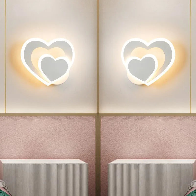 Heart-Shaped Wall Lamp for Cozy Ambiance