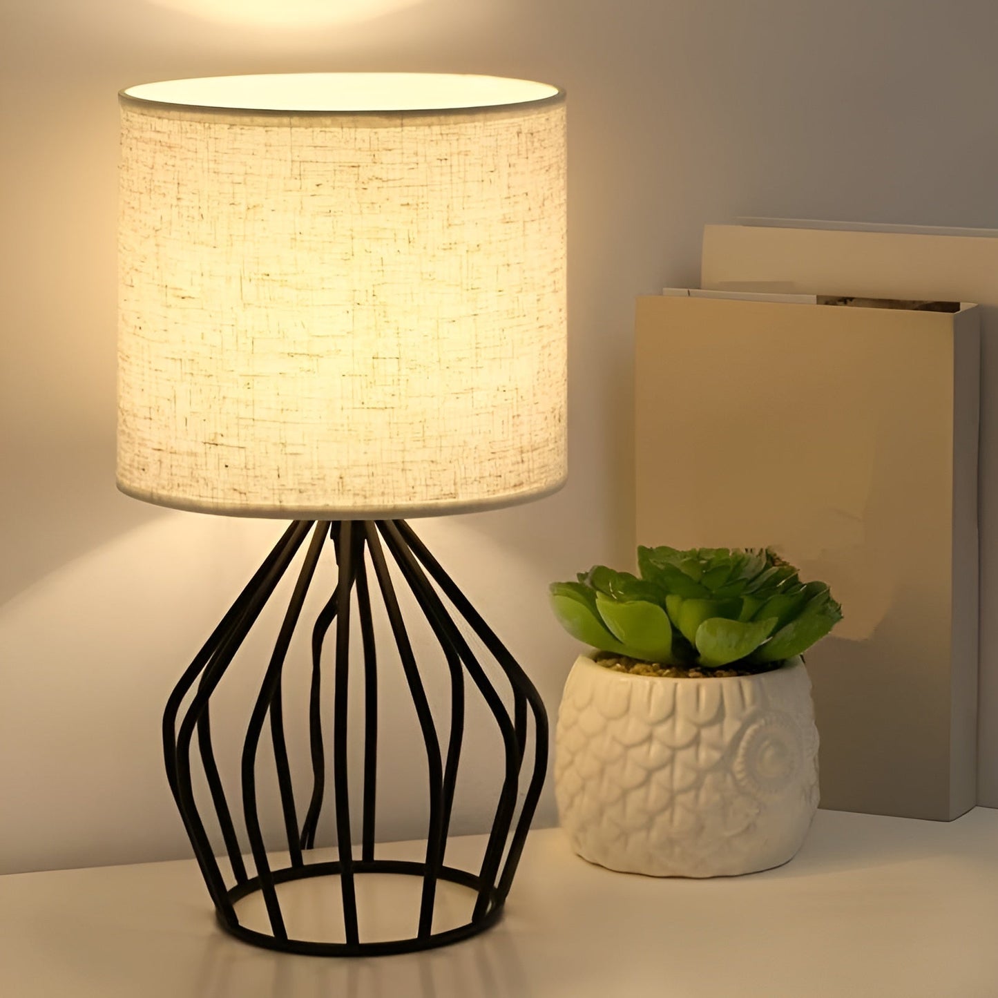 Elegant Linen Table Lamp with Metal Base – Warm Ambient Lighting