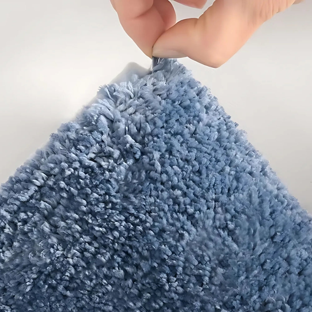 Plush Microfiber Non-Slip Bathroom Mat with Modern Wave Pattern