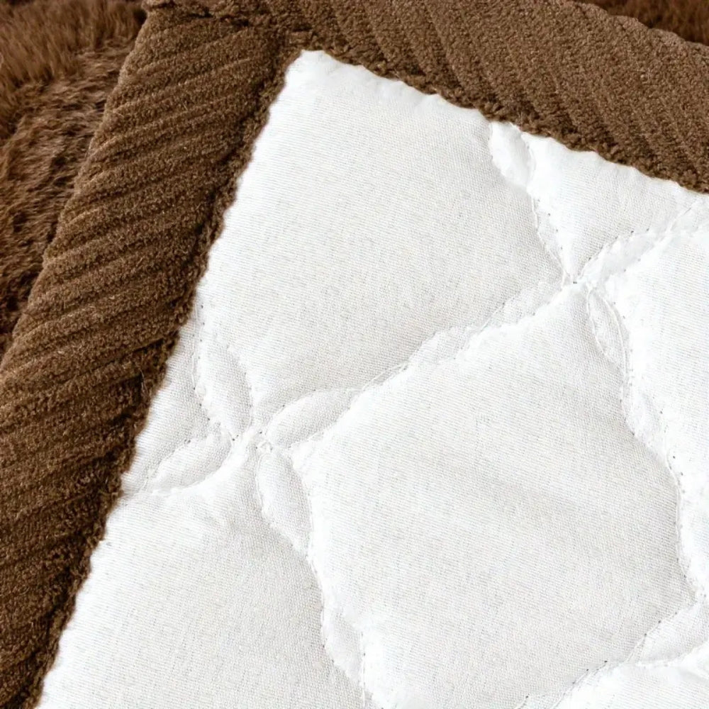 Plush Diamond-Stitched Microfiber Sofa Cover