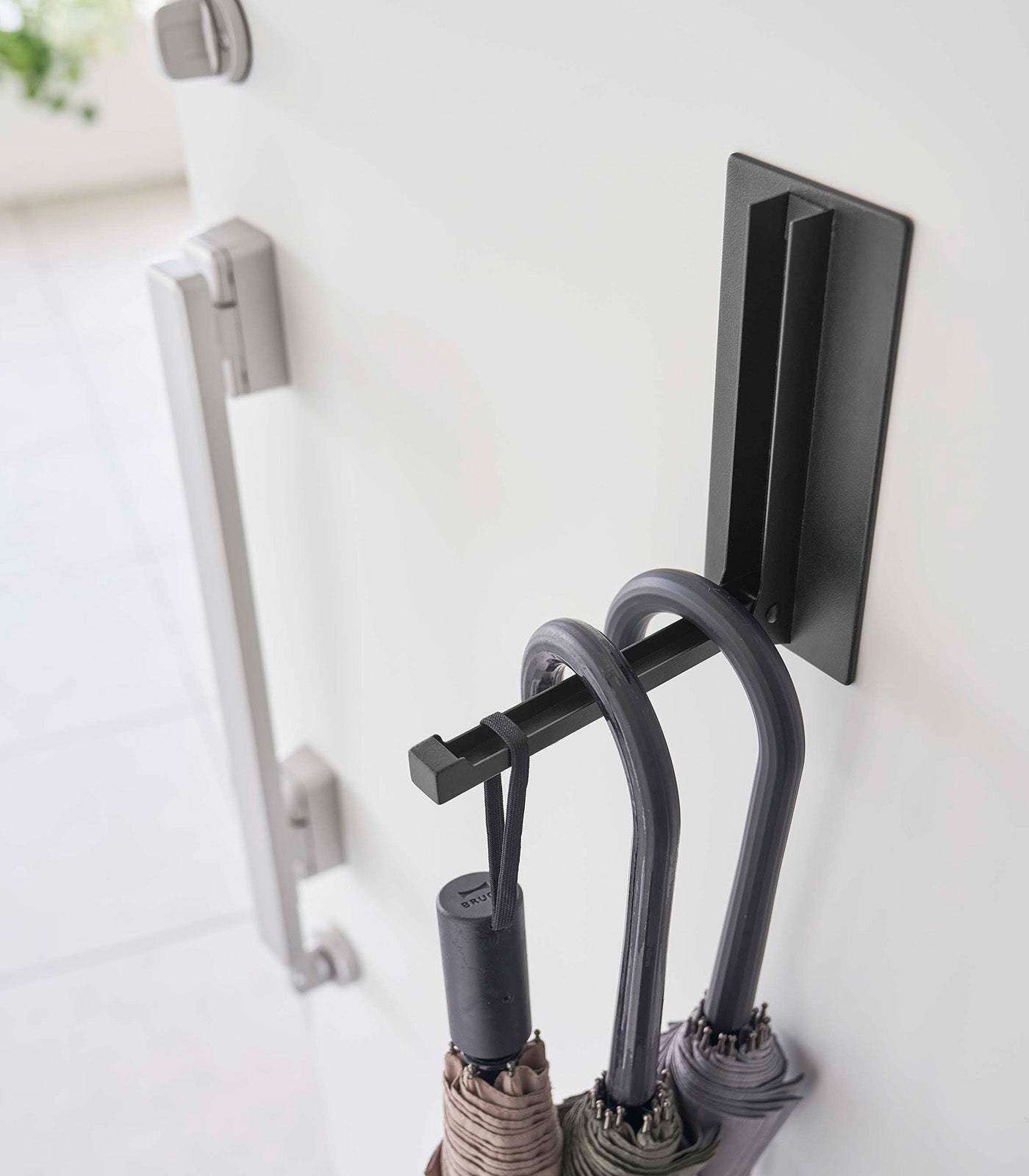 Magnetic Collapsible Steel Hook for Entryway Storage
