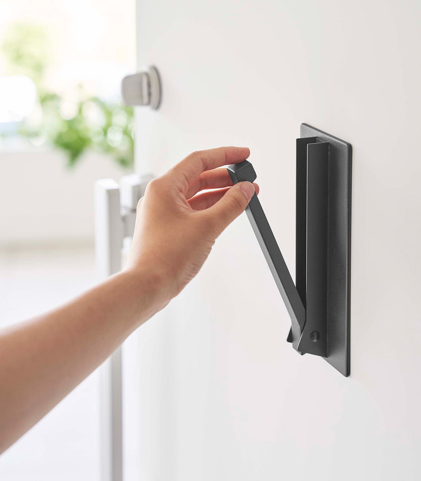 Magnetic Collapsible Steel Hook for Entryway Storage