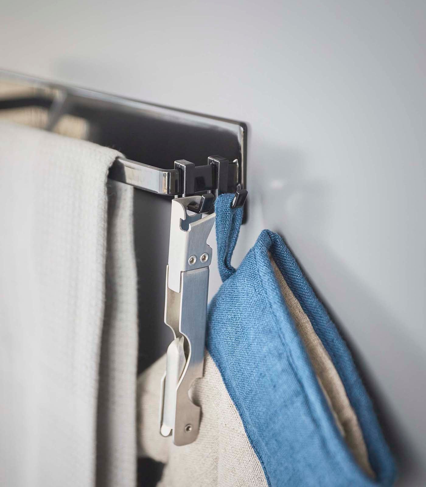 Magnetic Stainless Steel Kitchen Towel and Tool Holder