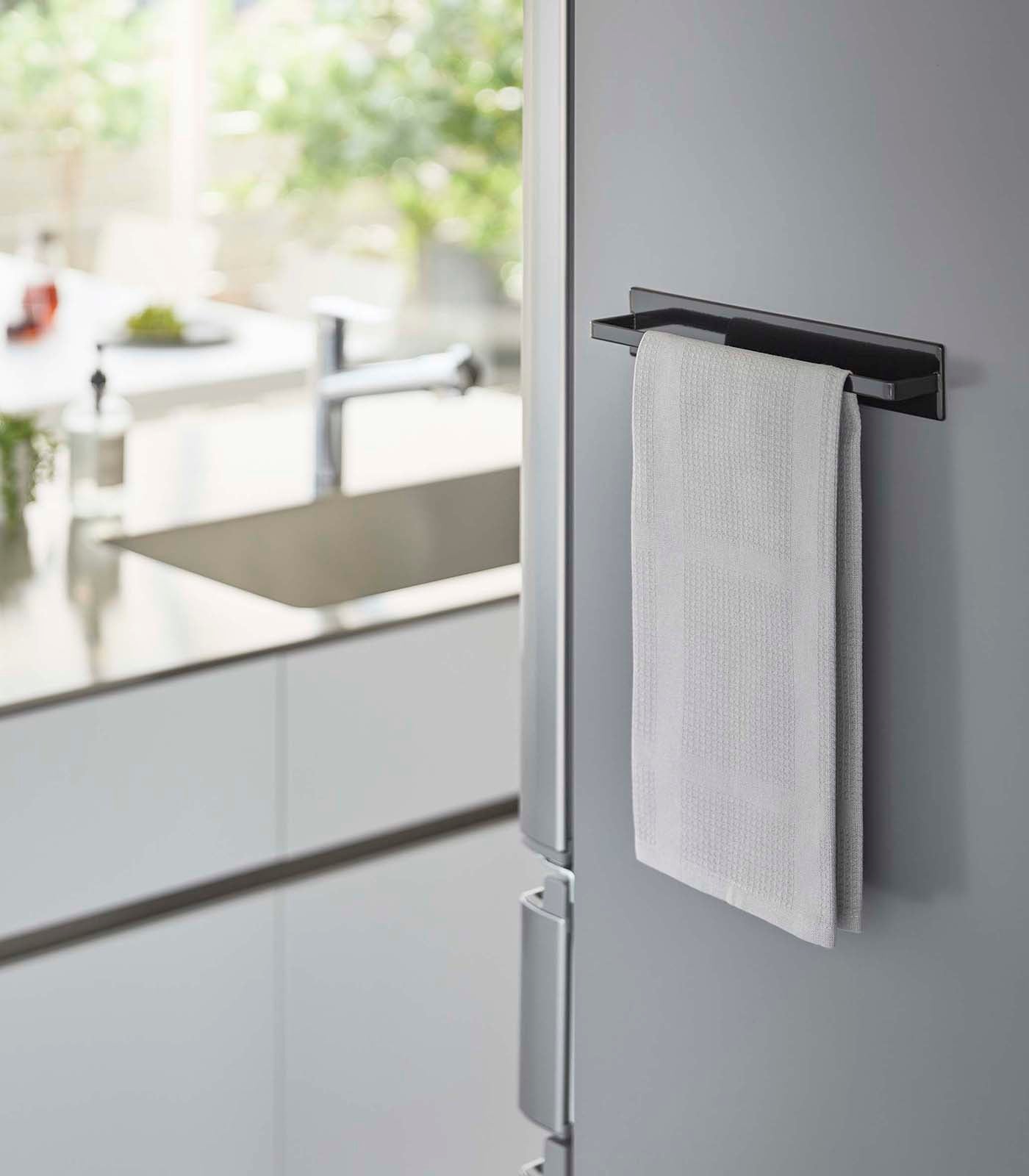 Magnetic Stainless Steel Kitchen Towel and Tool Holder
