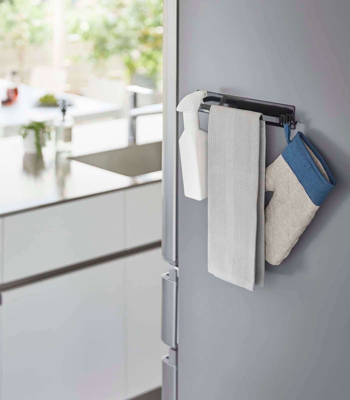 Magnetic Stainless Steel Kitchen Towel and Tool Holder