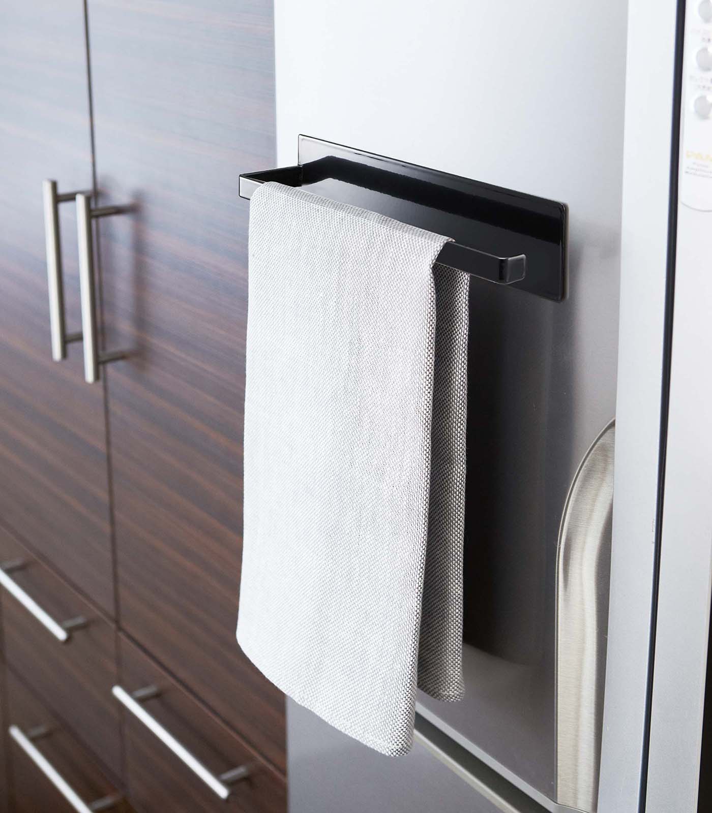Magnetic Steel Paper Towel Holder
