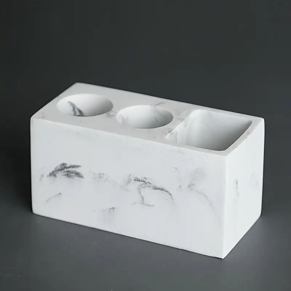 Sleek Resin Toothbrush Holder with Soft Curves