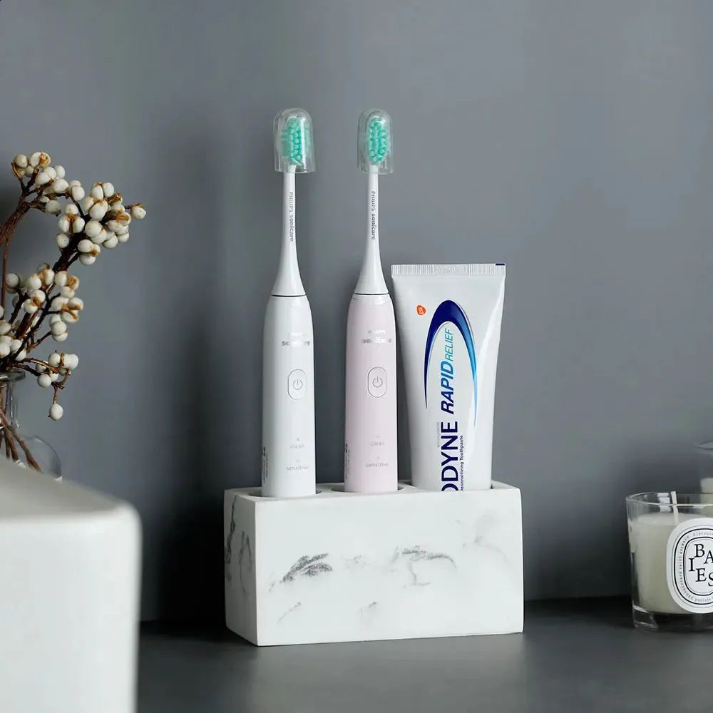 Sleek Resin Toothbrush Holder with Soft Curves
