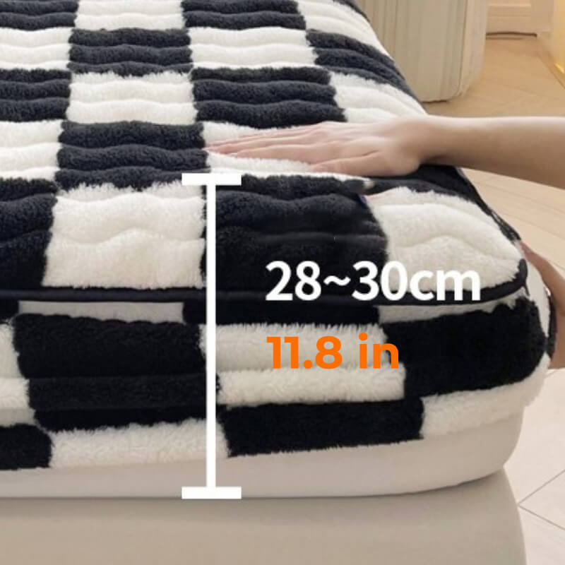 Milk Velvet Checked Fitted Sheet Mattress Cover