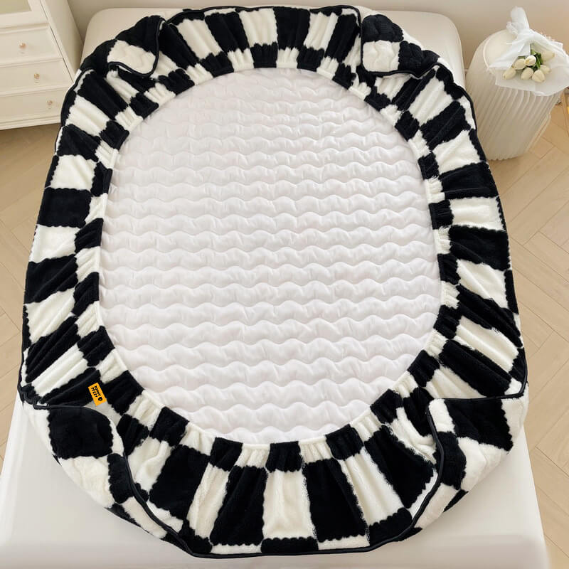 Milk Velvet Checked Fitted Sheet Mattress Cover