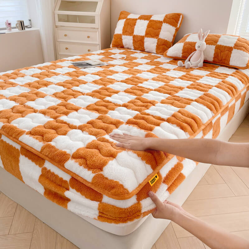 Milk Velvet Checked Fitted Sheet Mattress Cover