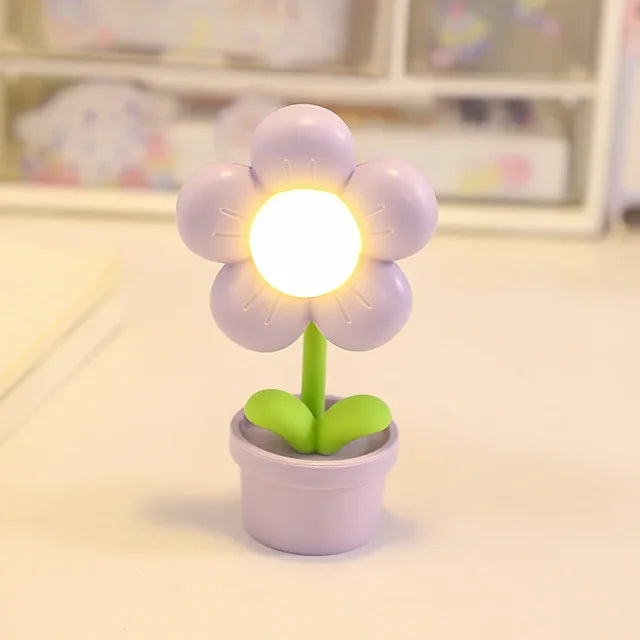 Petite Floral Table Lamp for Soft Lighting