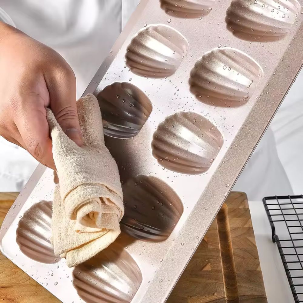 Mini Carbon Steel Shell Cake Mold Pan