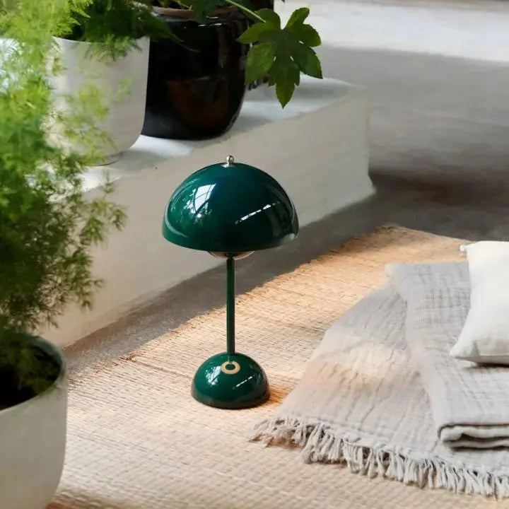 Dimmable Cordless LED Table Lamp - Modern Design