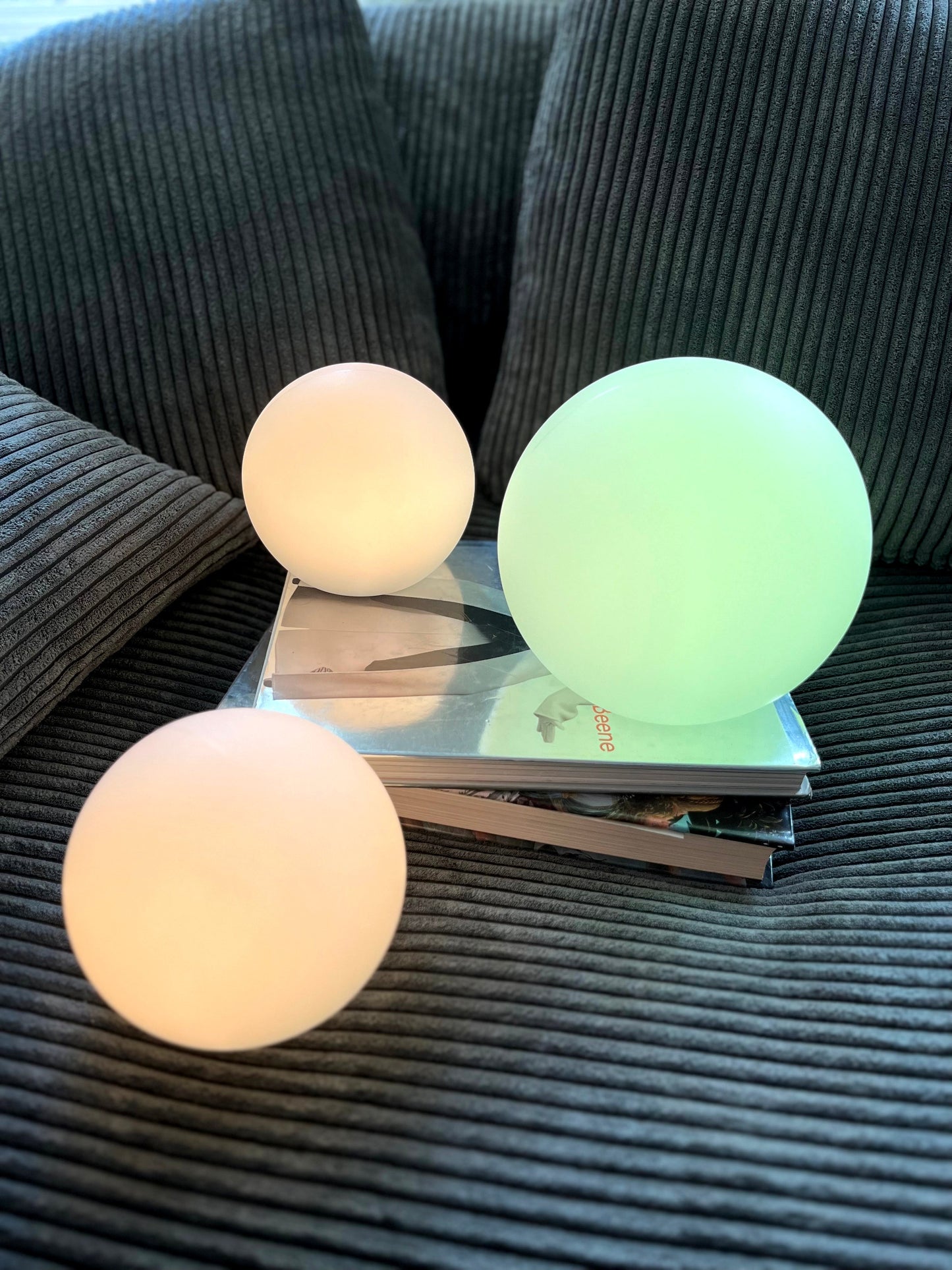Wireless LED Table Lamp with 16 Color Options - Rechargeable Indoor and Outdoor Light