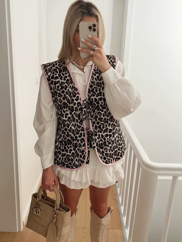 Siobie - Leopard Blush Vest