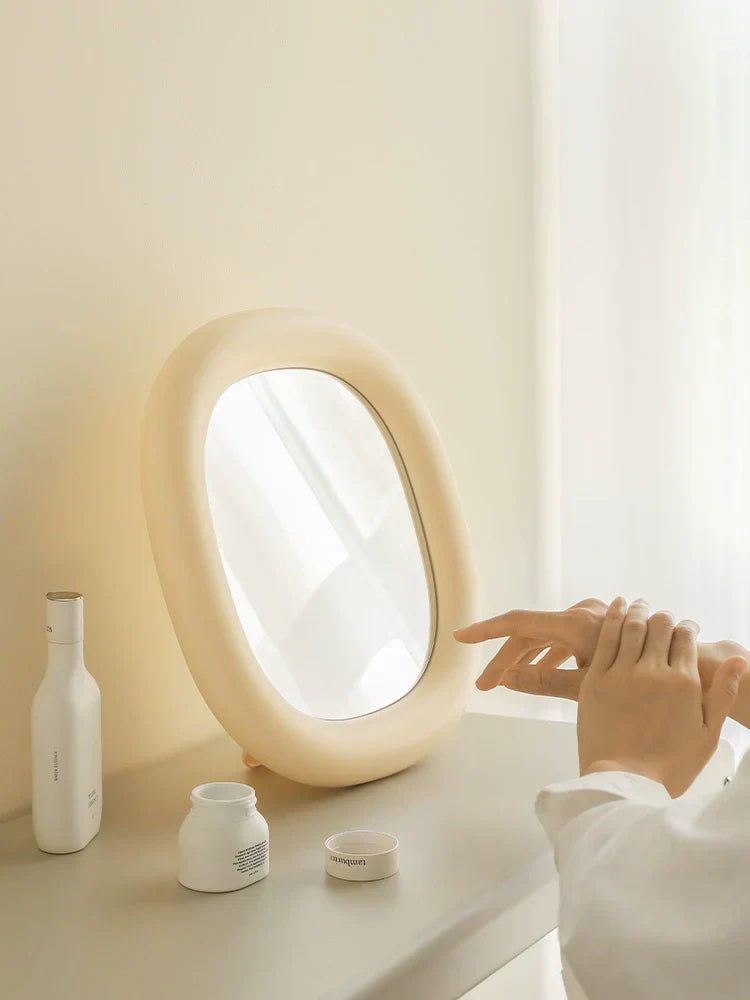 Contemporary Bubble Frame Seeker Mirror