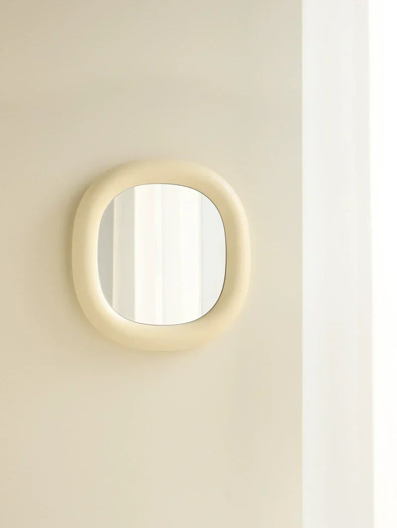 Contemporary Bubble Frame Seeker Mirror