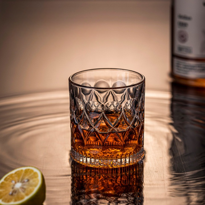 Cut Crystal Whiskey Glass for Enhanced Aroma and Luxurious Sipping