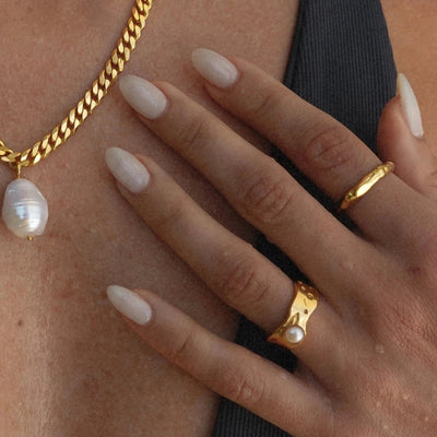 Eris - Timeless Pearl Ring