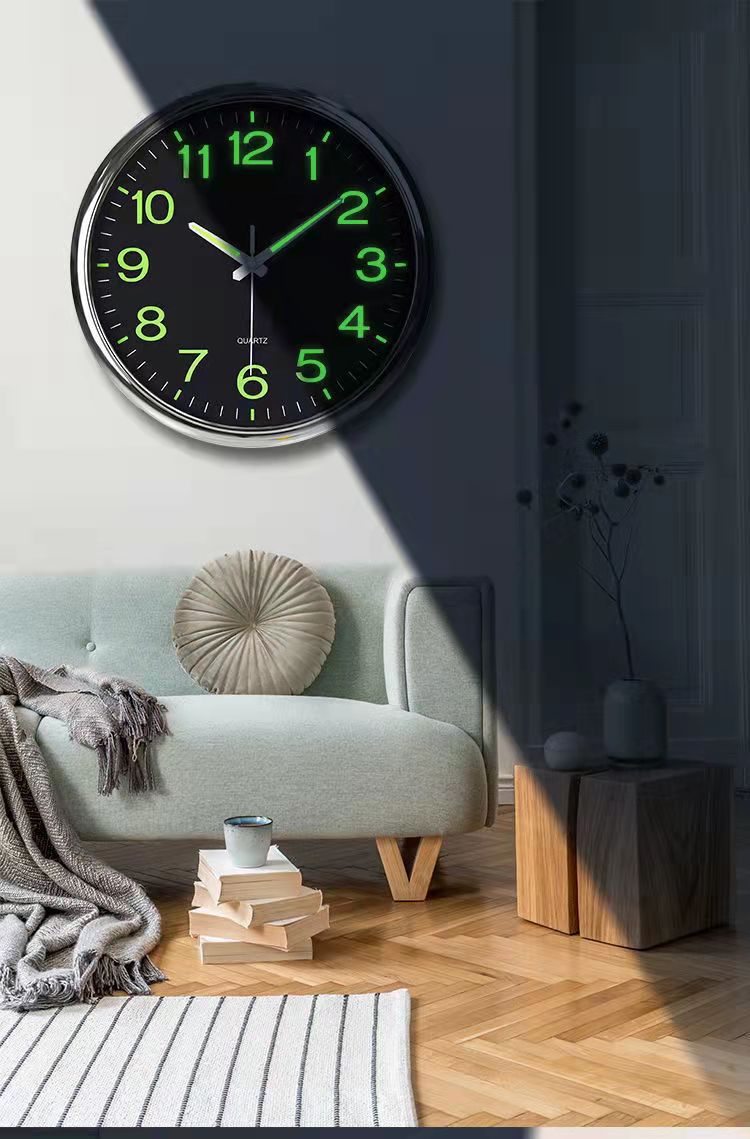 Silent 30 cm Illuminating Wall Clock with Night Light Feature